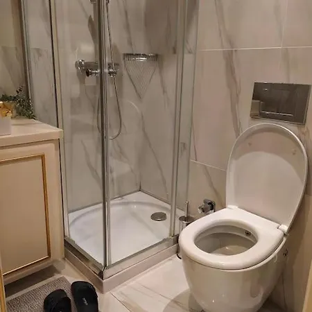 Sisli Bomonti Merkez, Uecretsiz Otopark, Metro, 9 *